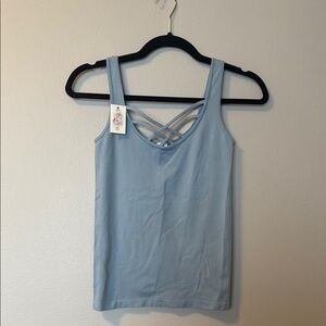 Dynamic Seamless Apparel Blue Criss Cross Tank Top